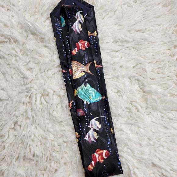 Steven Harris Hand Made Tropical Fish Tie - Picture 2 of 4